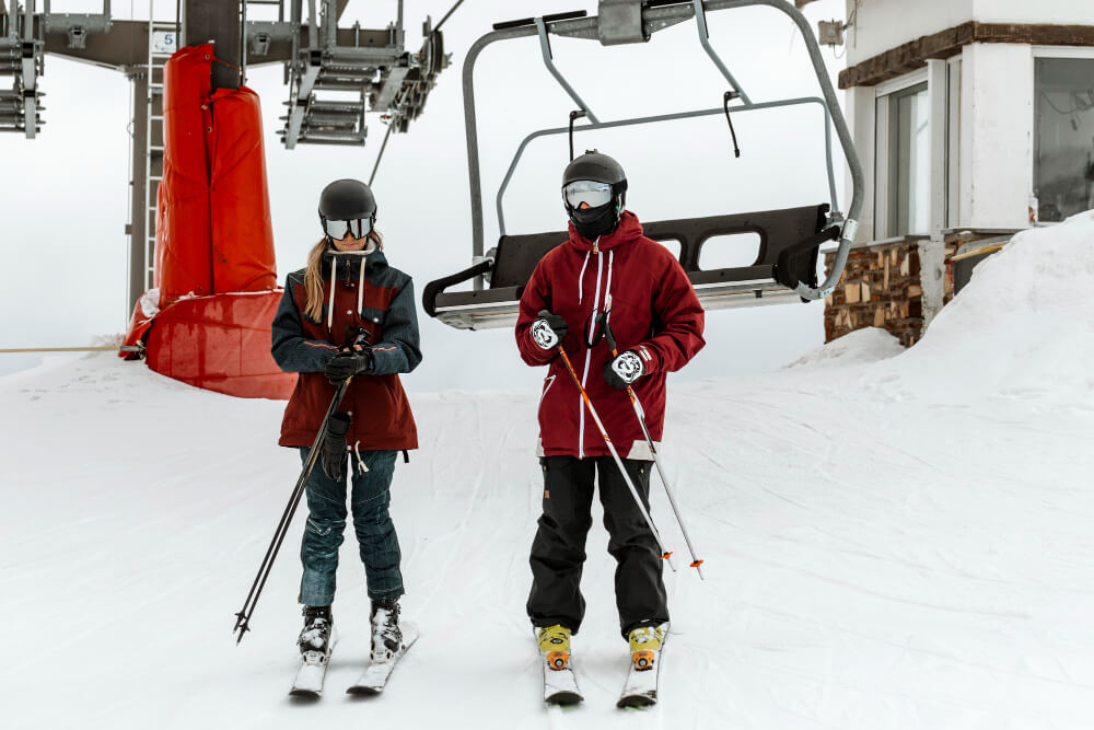 Set your own schedule as a freelance ski instructor